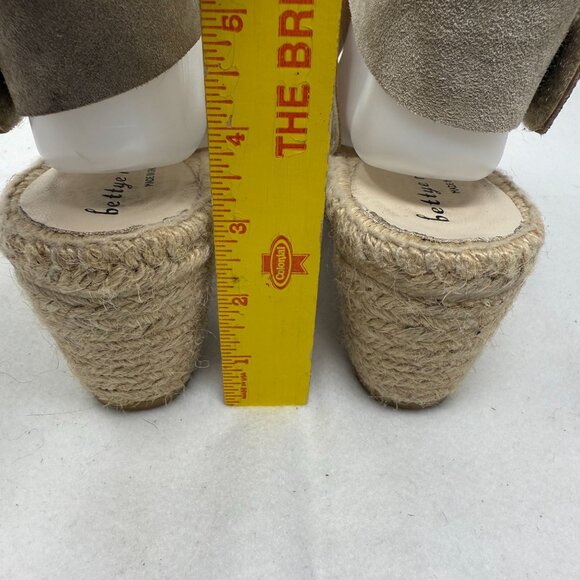 Bettye Muller Beige Suede Espadrille Wedge Sandals strappy Size 41 US 11 Shoes - Picture 10 of 10